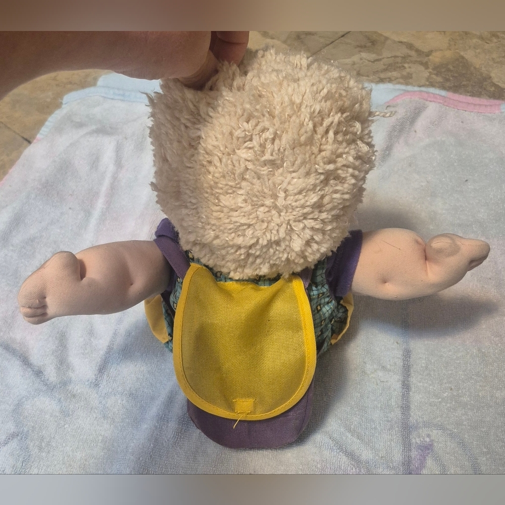 Vintage Cabbage Patch Kids Doll 1980s 1990s Plush Body Yarn Hair Backpack CPK - Picture 2 of 7